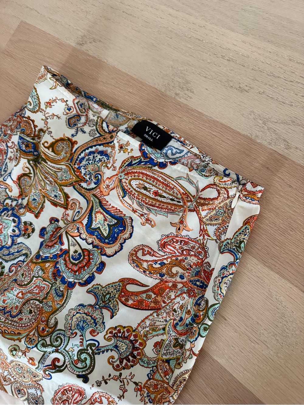 Vici Tropic Halo Abstract Paisley Top & Skirt Set XS/S - Picture 10 of 13